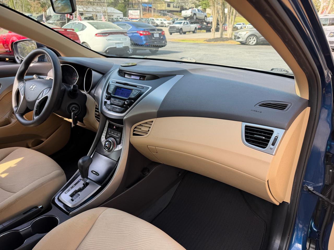 Hyundai Elantra 4dr Sdn Auto GLS 2013