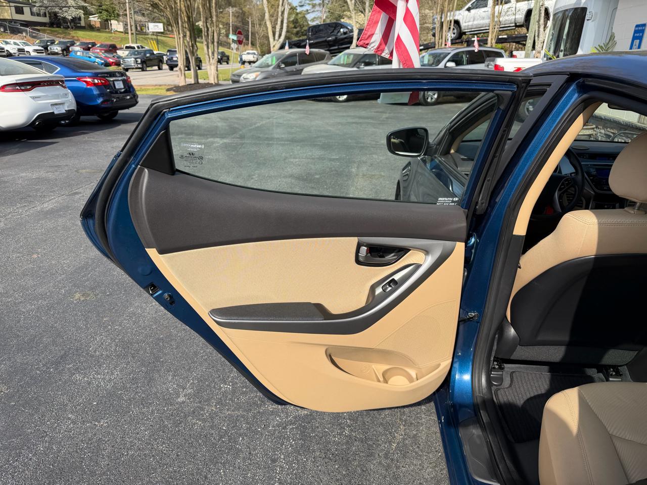 Hyundai Elantra 4dr Sdn Auto GLS 2013