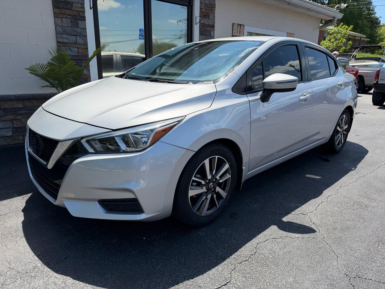 Nissan Versa SV 2021