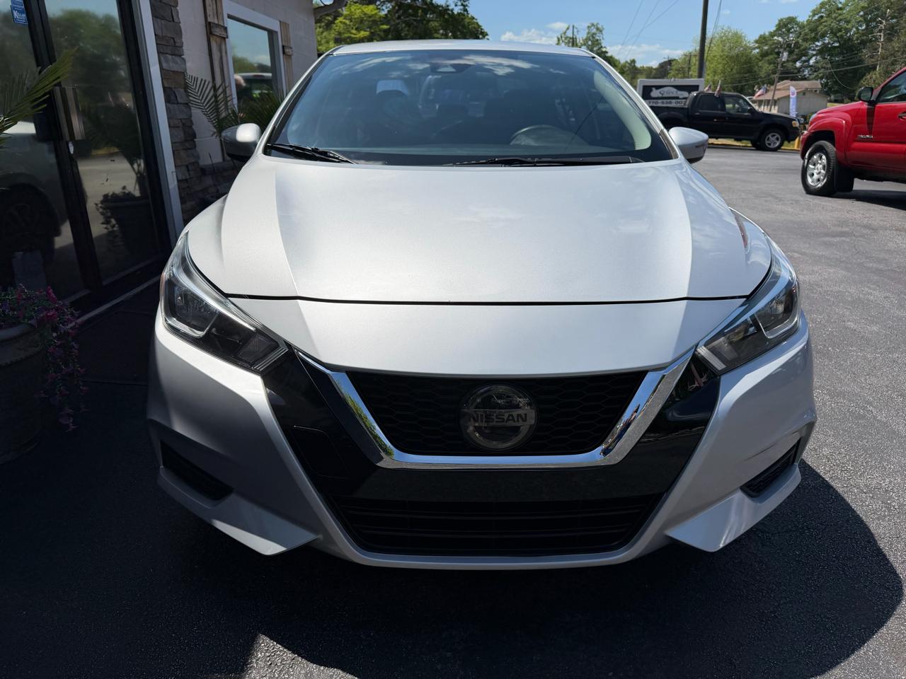 Nissan Versa SV 2021