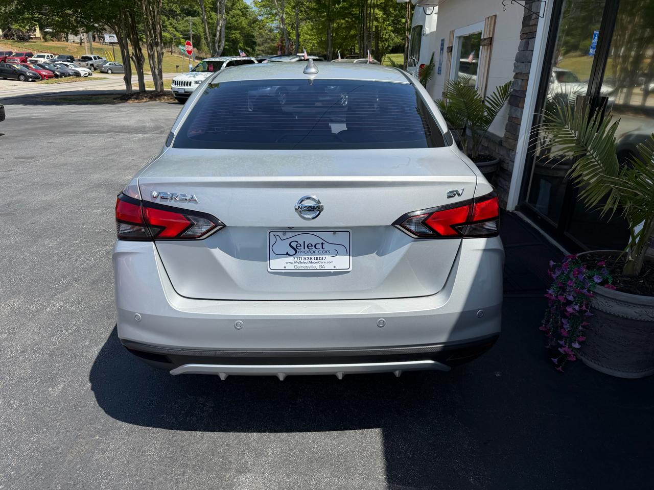 Nissan Versa SV 2021