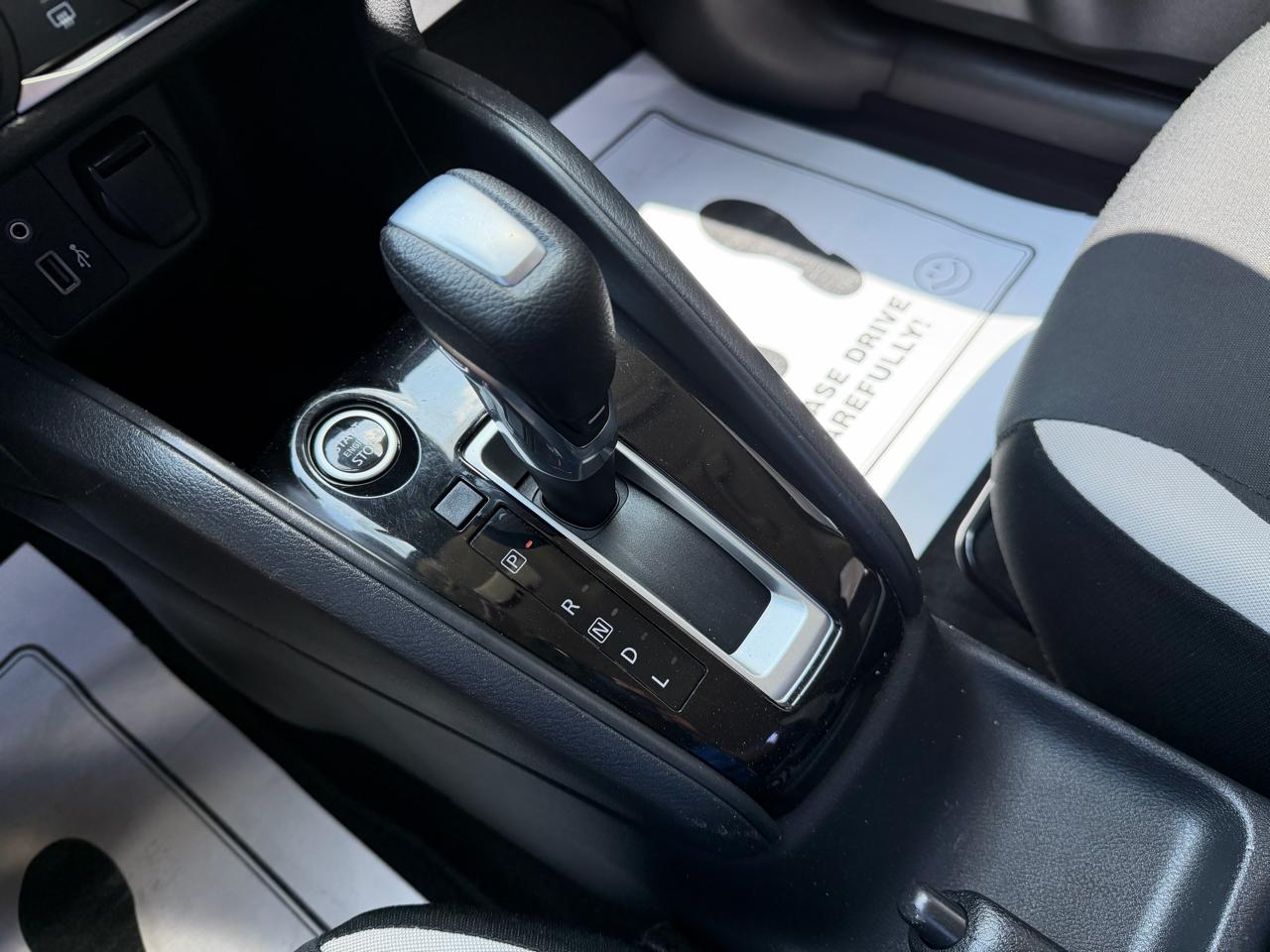 Nissan Versa SV 2021