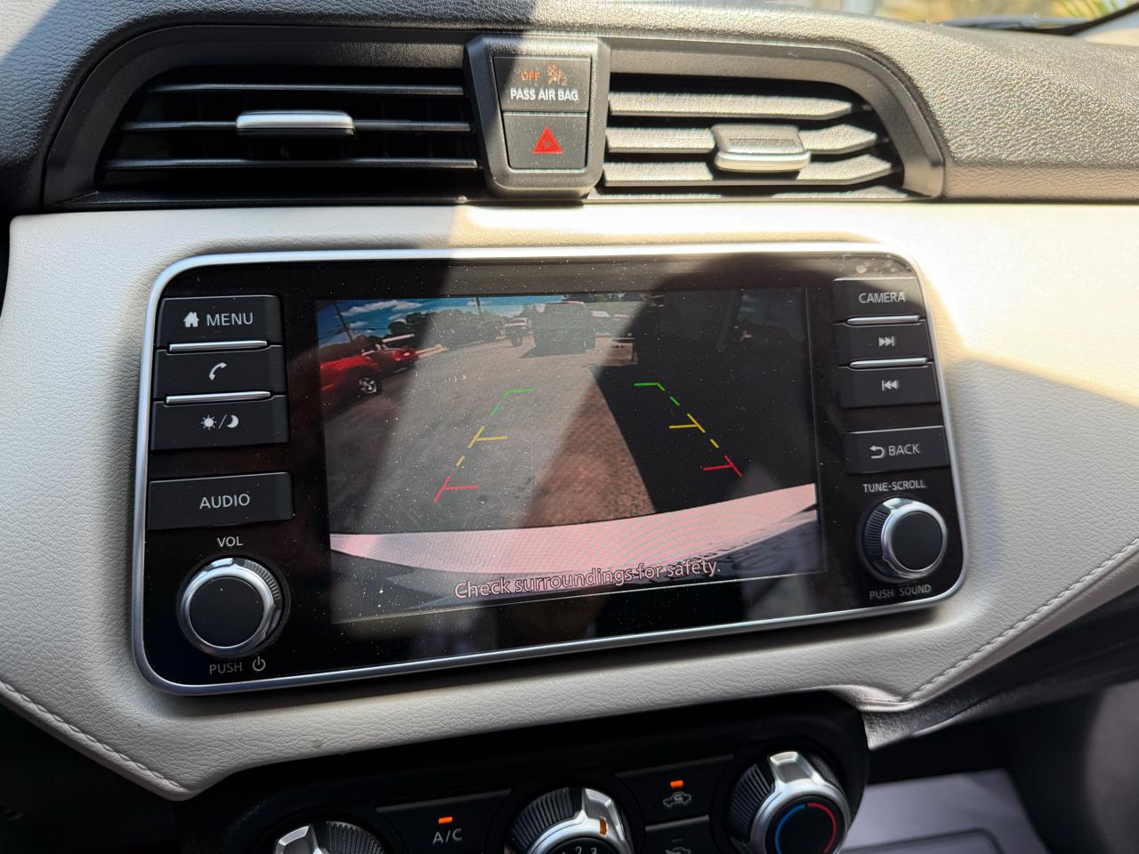 Nissan Versa SV 2021