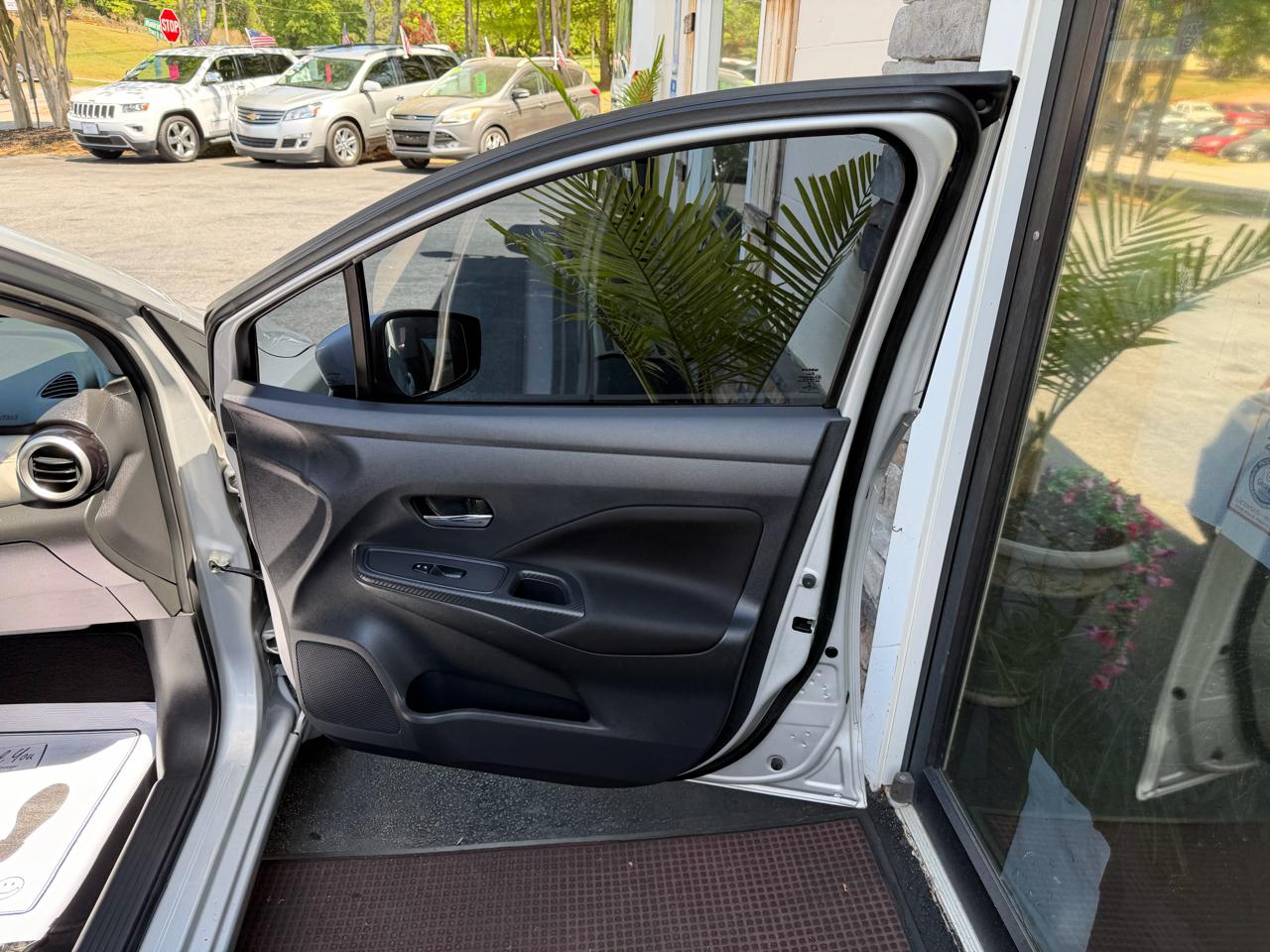 Nissan Versa SV 2021