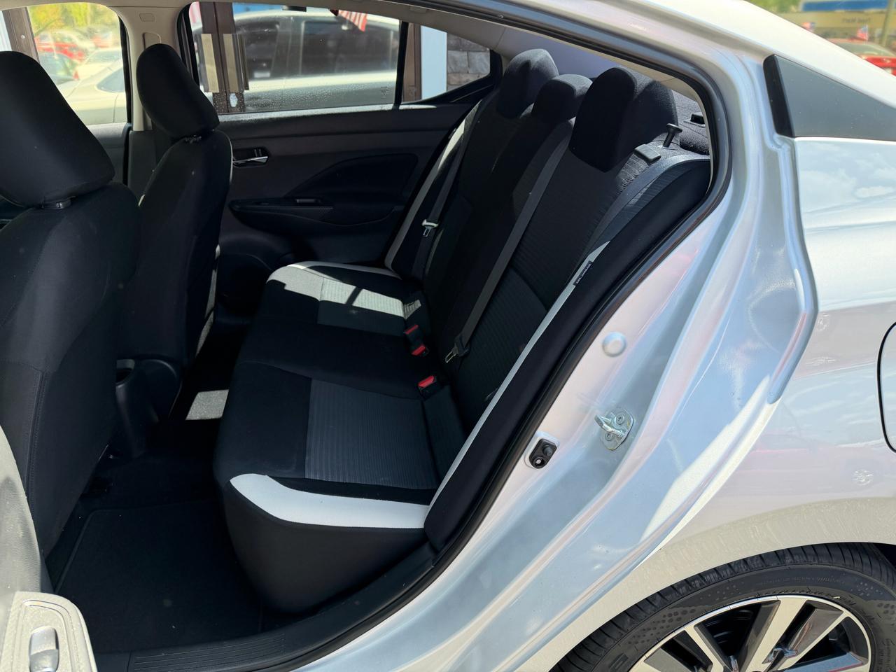 Nissan Versa SV 2021