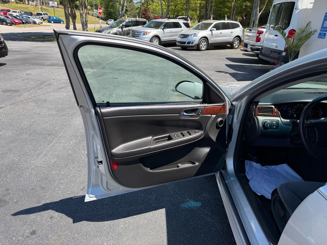 Chevrolet Impala  2010