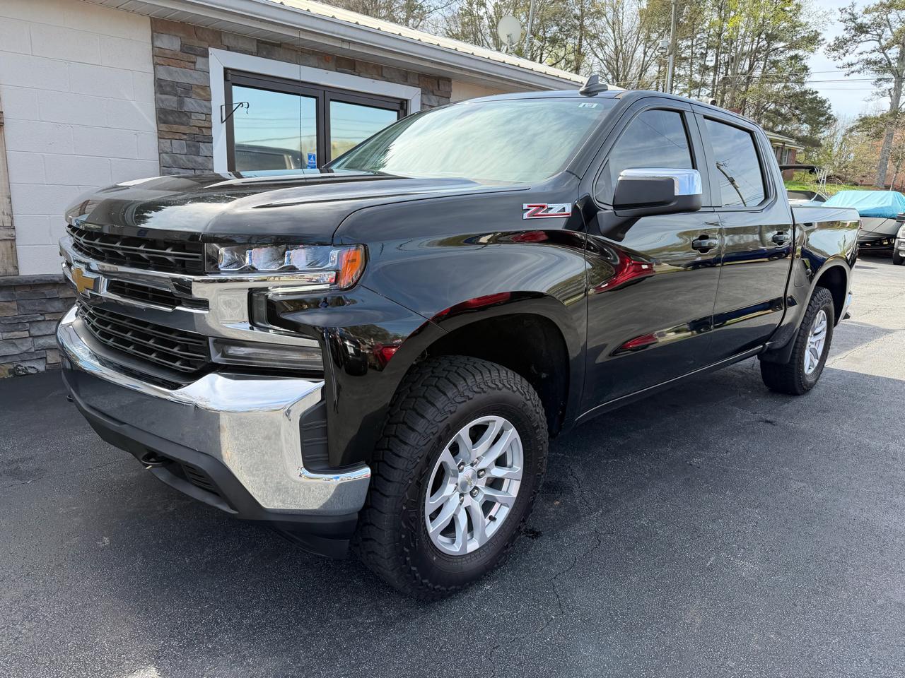Chevrolet Silverado 1500 LT Crew Cab 4WD 2021