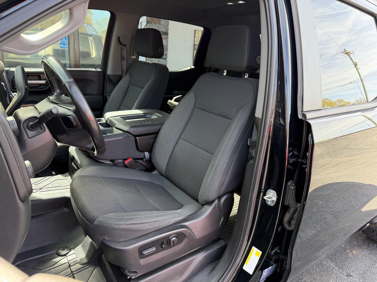 Chevrolet Silverado 1500 LT Crew Cab 4WD 2021