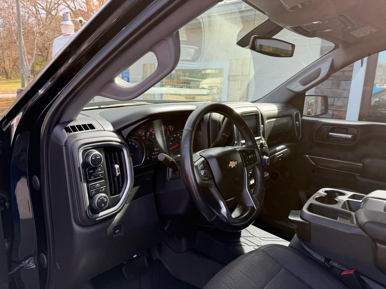 Chevrolet Silverado 1500 LT Crew Cab 4WD 2021