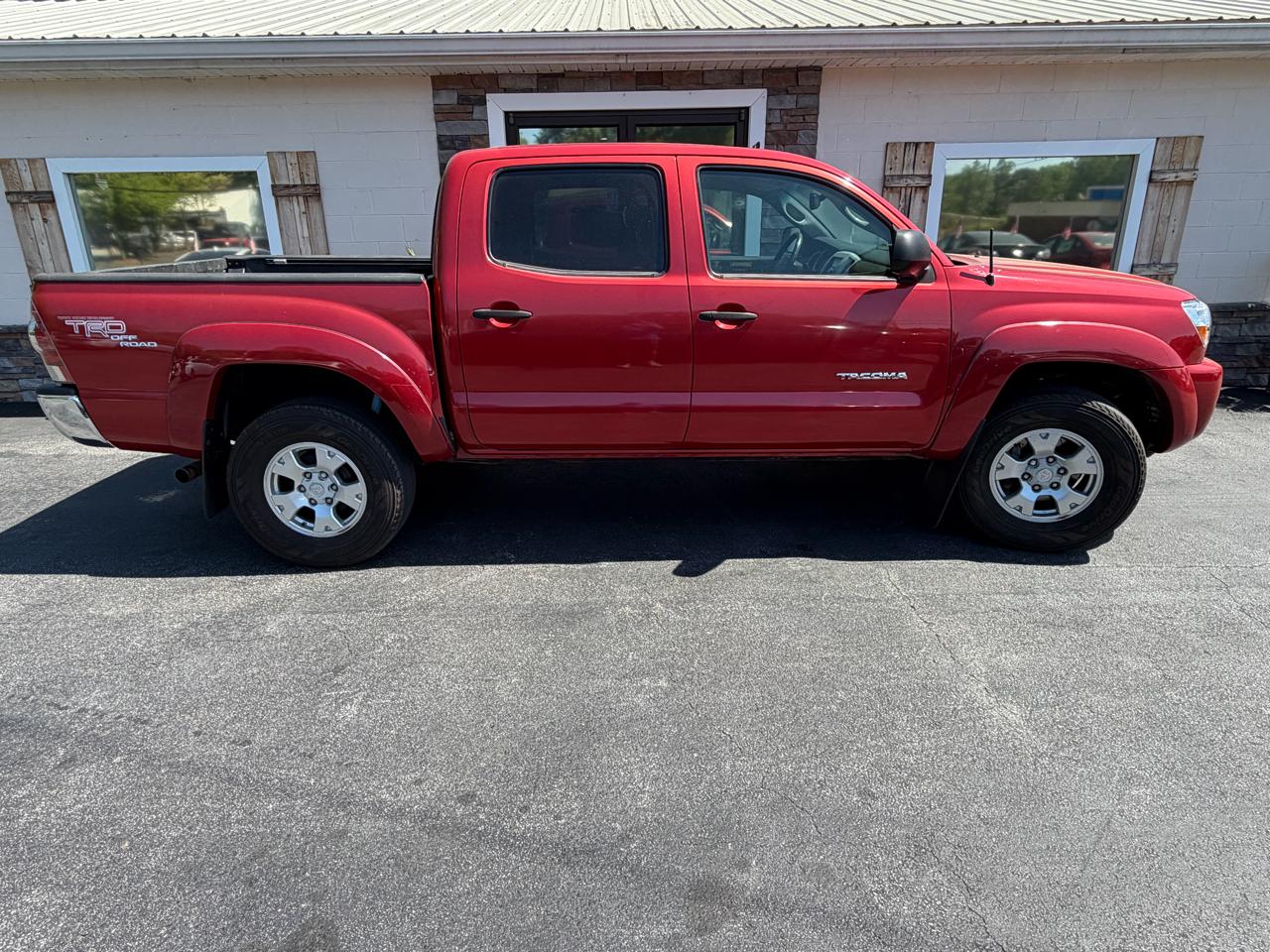 Toyota Tacoma PreRunner Double Cab V6 Auto 2WD 2011