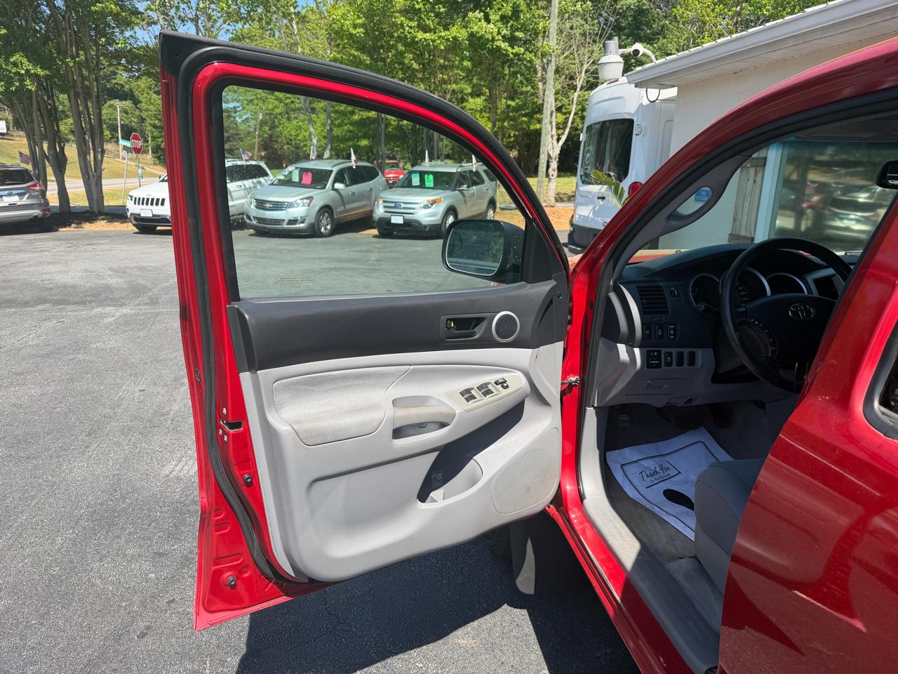 Toyota Tacoma PreRunner Double Cab V6 Auto 2WD 2011