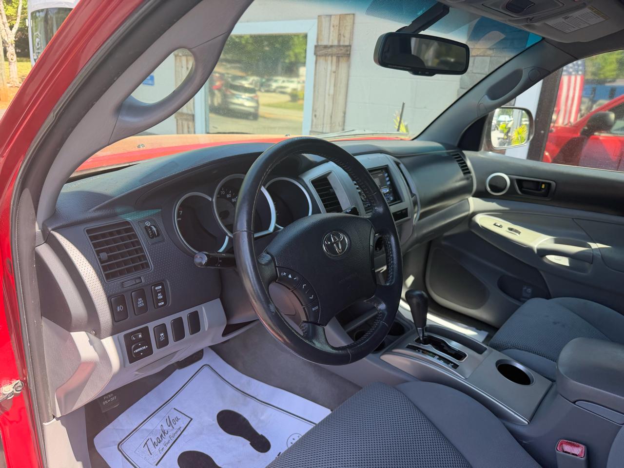 Toyota Tacoma PreRunner Double Cab V6 Auto 2WD 2011