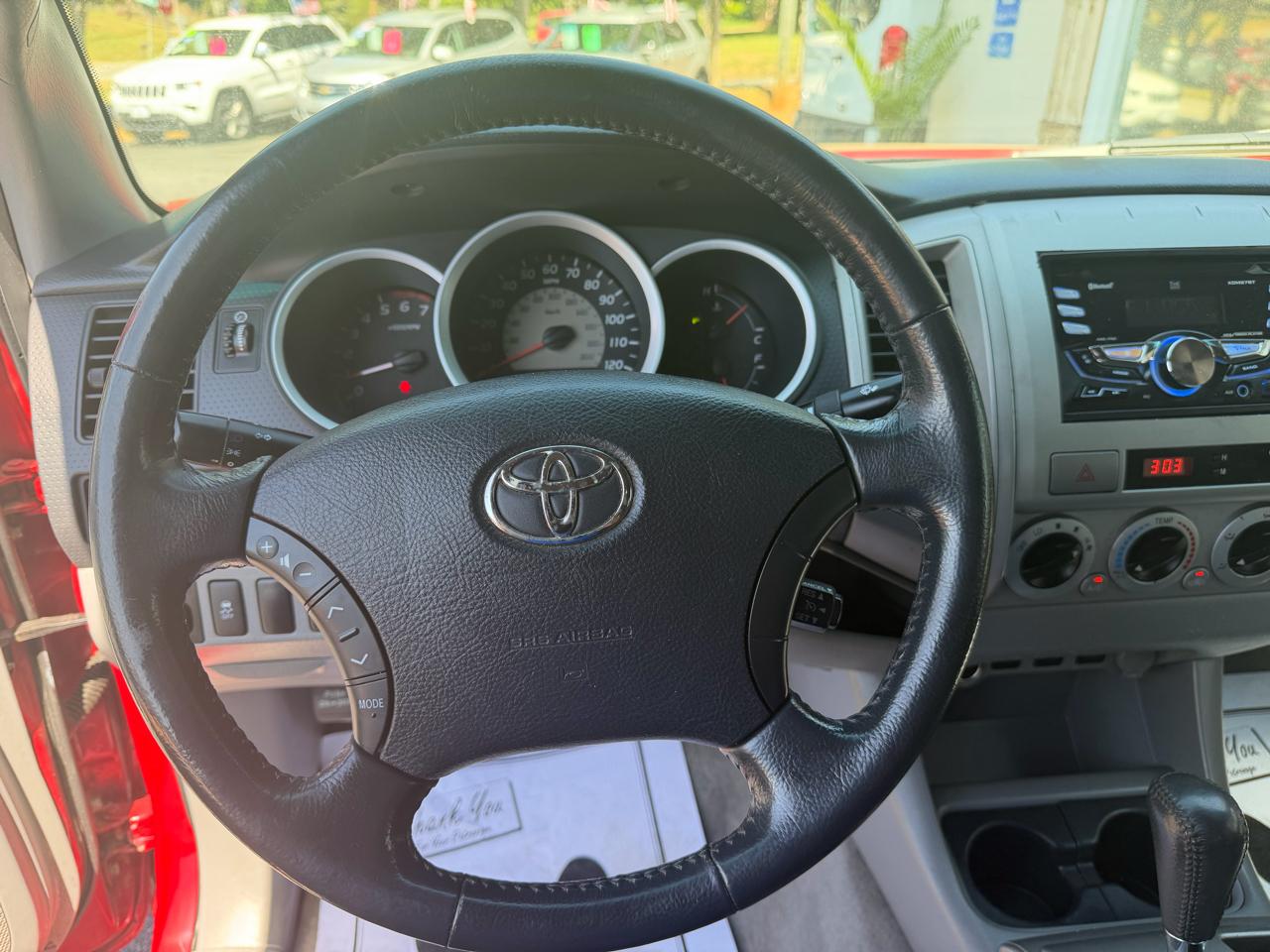 Toyota Tacoma PreRunner Double Cab V6 Auto 2WD 2011