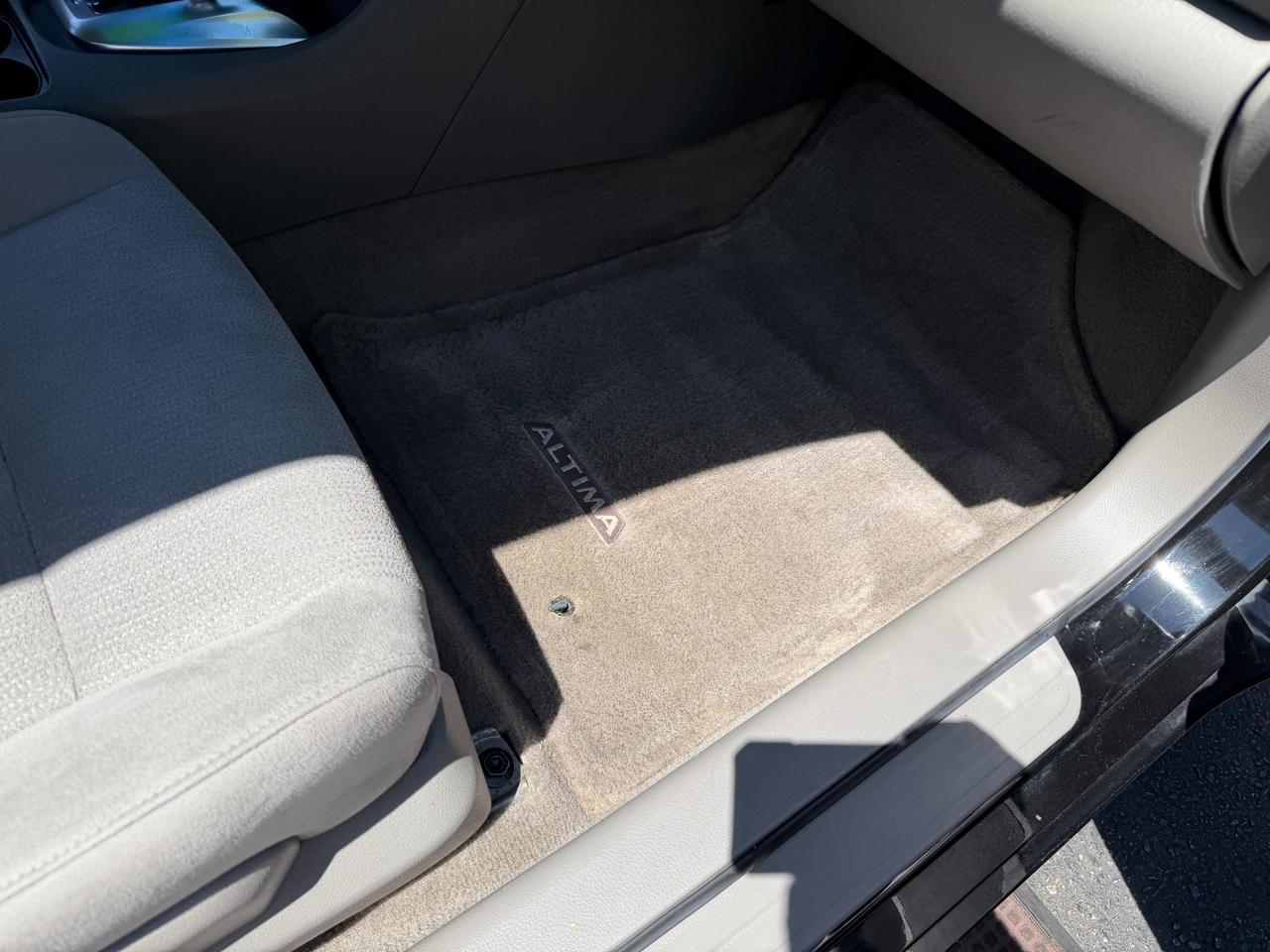 Nissan Altima 2.5 2010