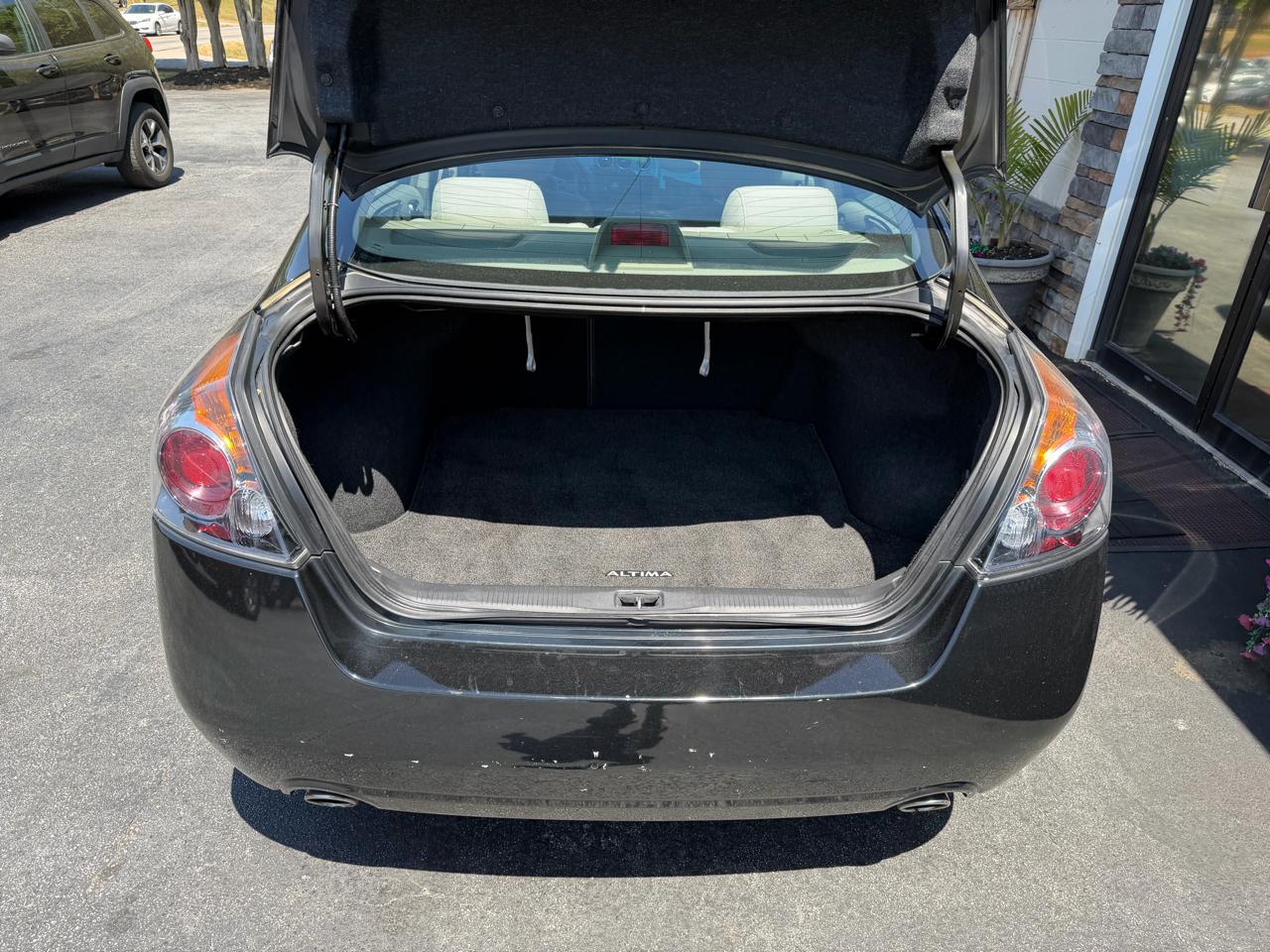 Nissan Altima 2.5 2010