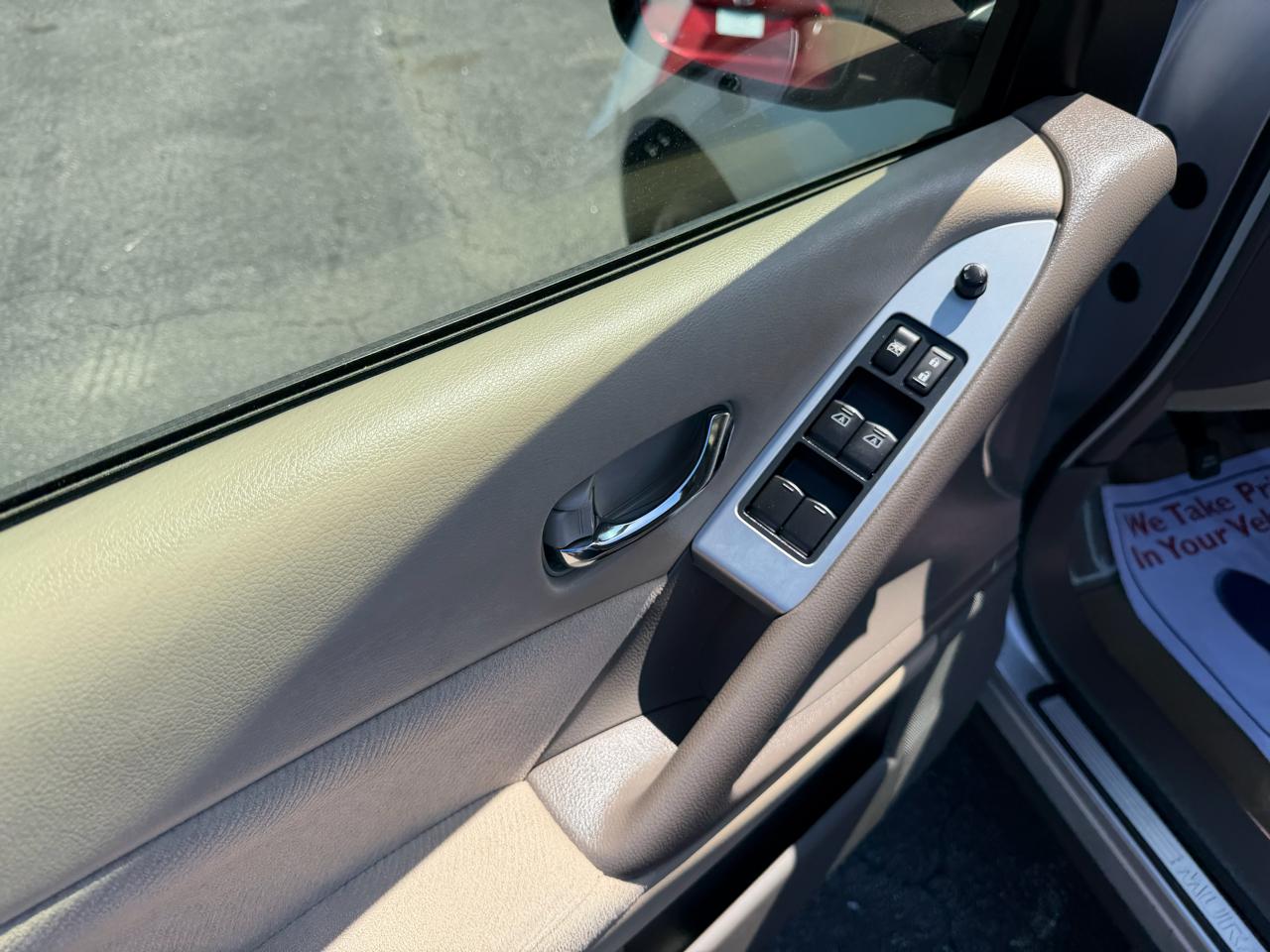 Nissan Murano S 2012