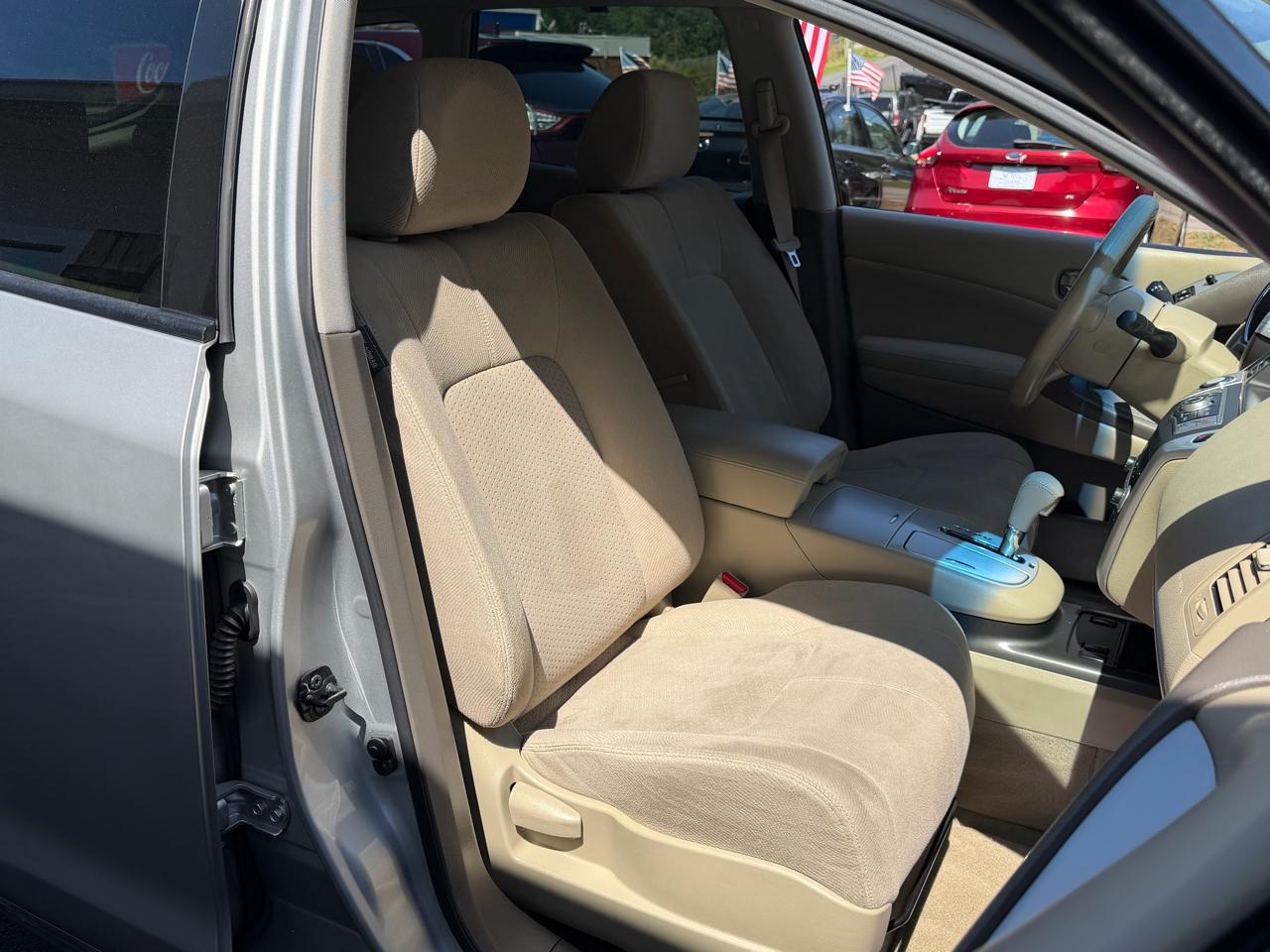 Nissan Murano S 2012