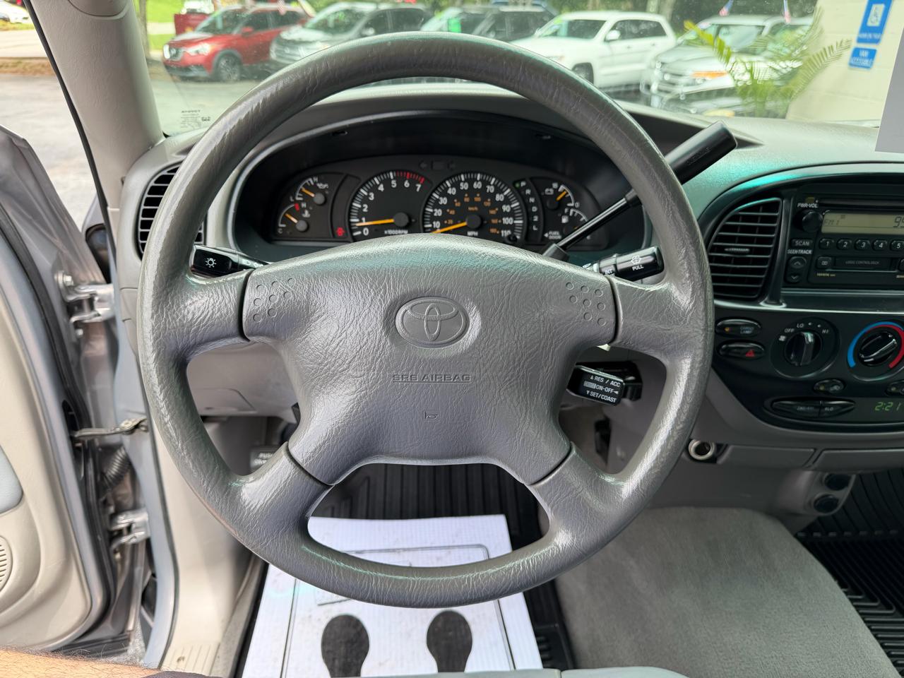 Toyota Tundra SR5 V8 4WD 2002