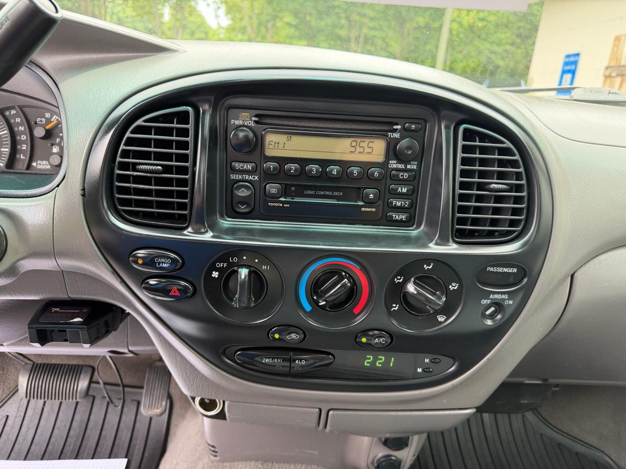 Toyota Tundra SR5 V8 4WD 2002