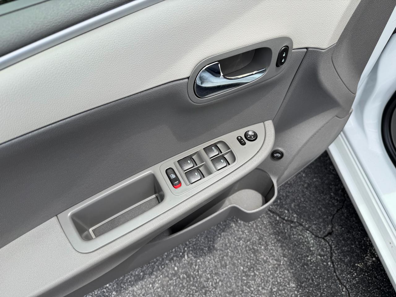 Chevrolet Malibu LS 2011