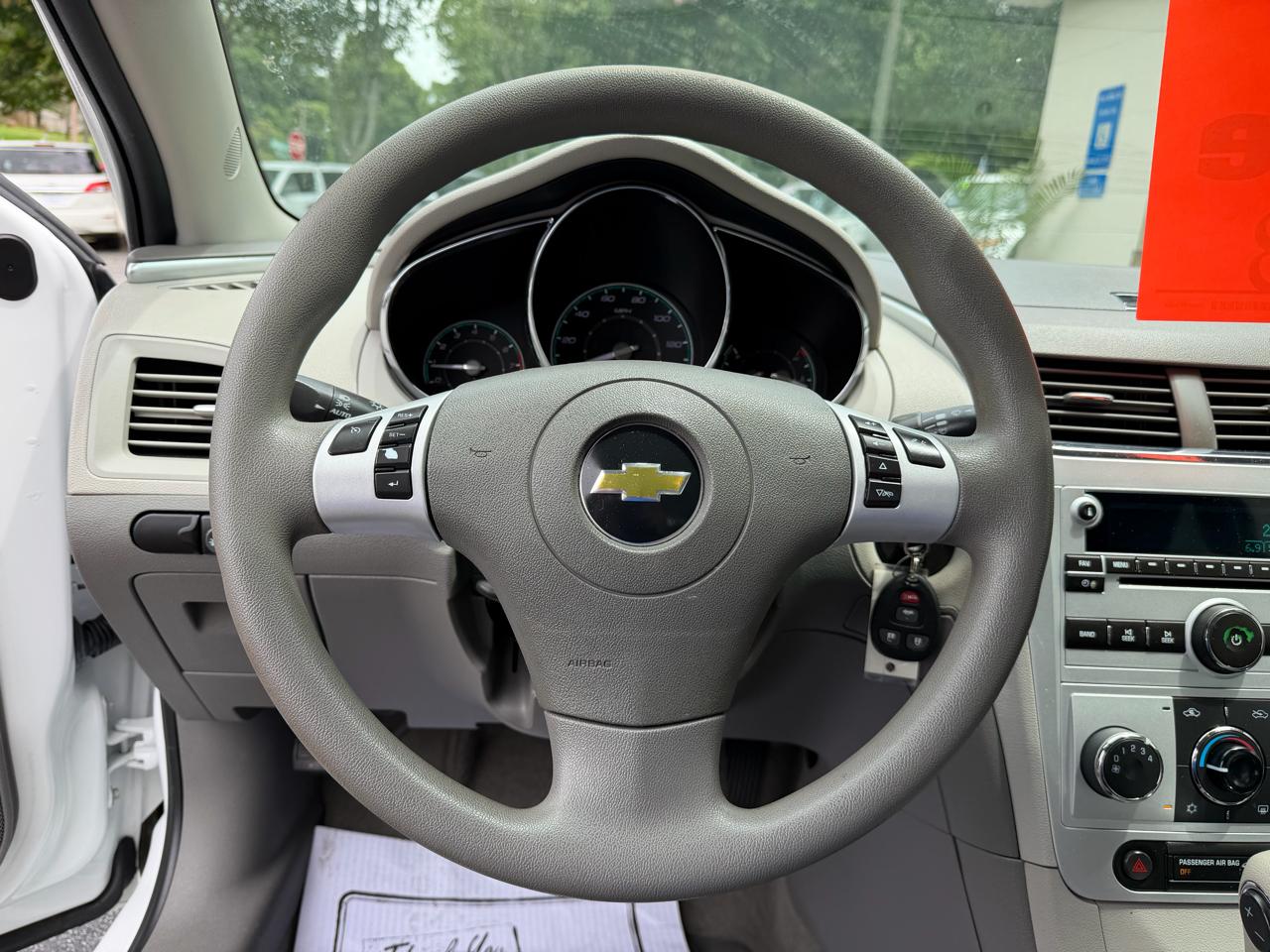 Chevrolet Malibu LS 2011