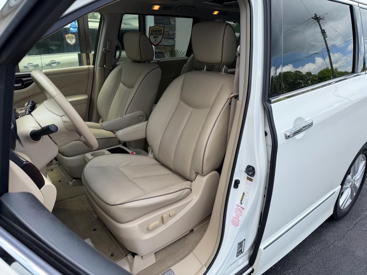 Nissan Quest Platinum 2015