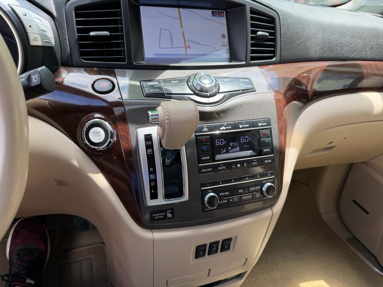 Nissan Quest Platinum 2015