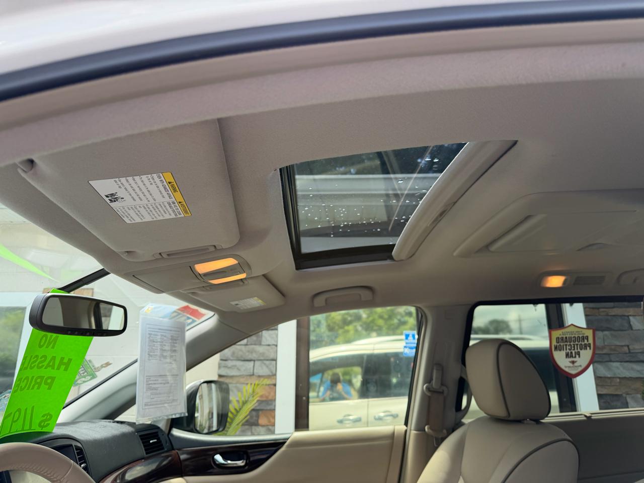 Nissan Quest Platinum 2015