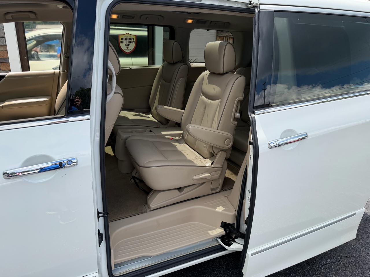 Nissan Quest Platinum 2015