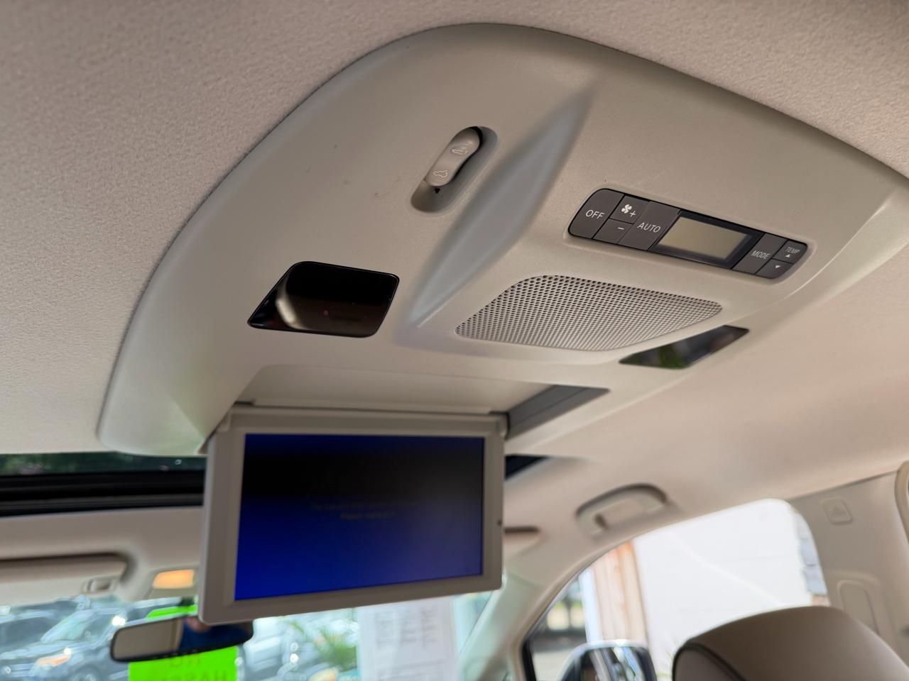 Nissan Quest Platinum 2015