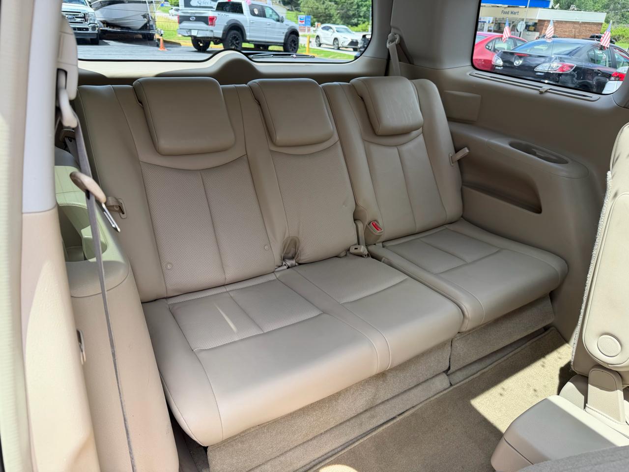 Nissan Quest Platinum 2015