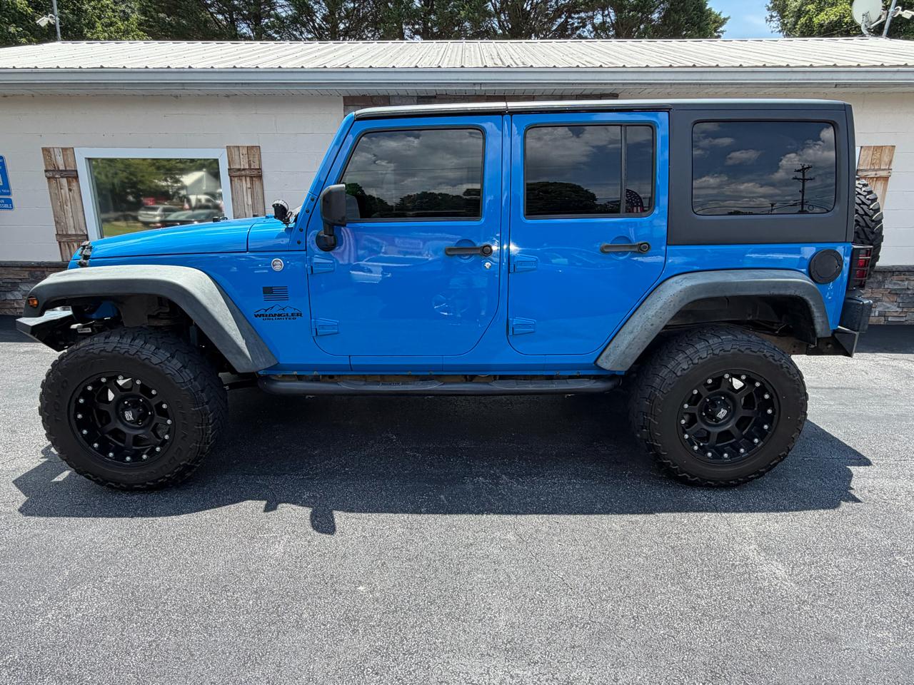 Jeep Wrangler Unlimited Sport 4WD 2011