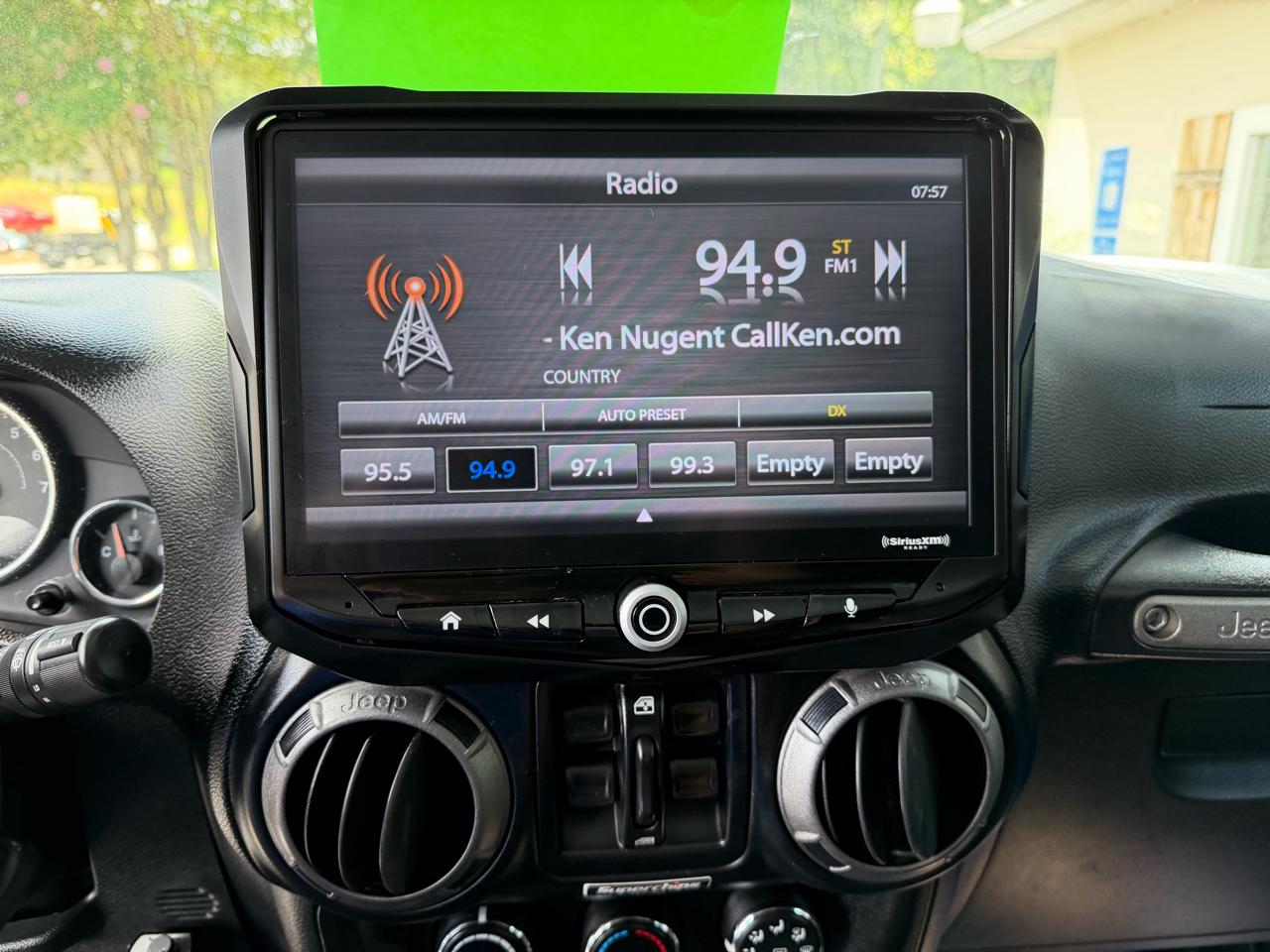 Jeep Wrangler Unlimited Sport 4WD 2011