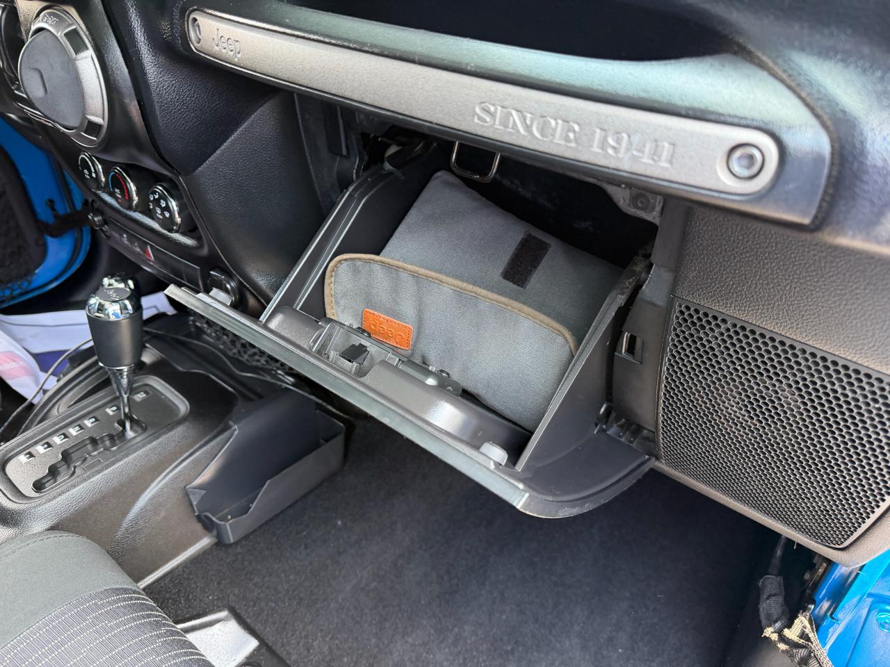 Jeep Wrangler Unlimited Sport 4WD 2011