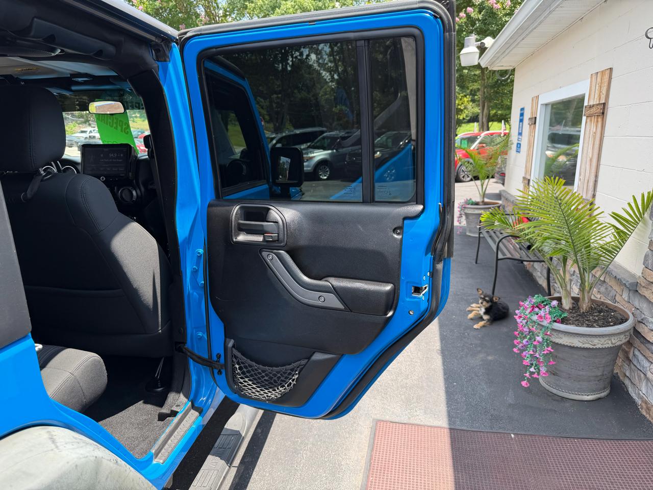Jeep Wrangler Unlimited Sport 4WD 2011