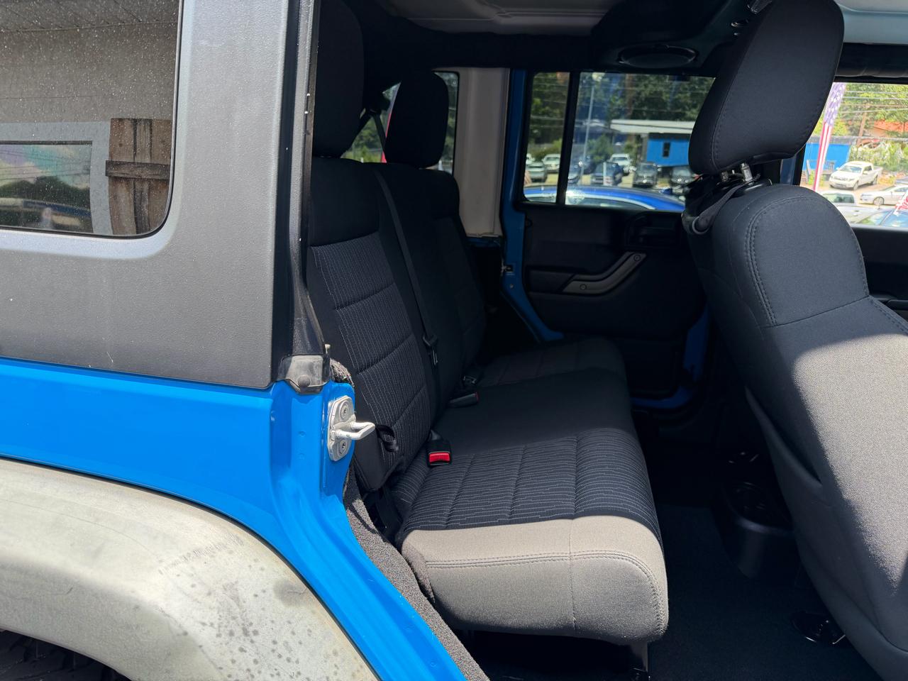 Jeep Wrangler Unlimited Sport 4WD 2011