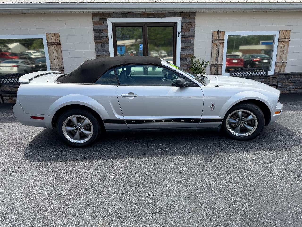 Ford Mustang V6 Premium Convertible 2006