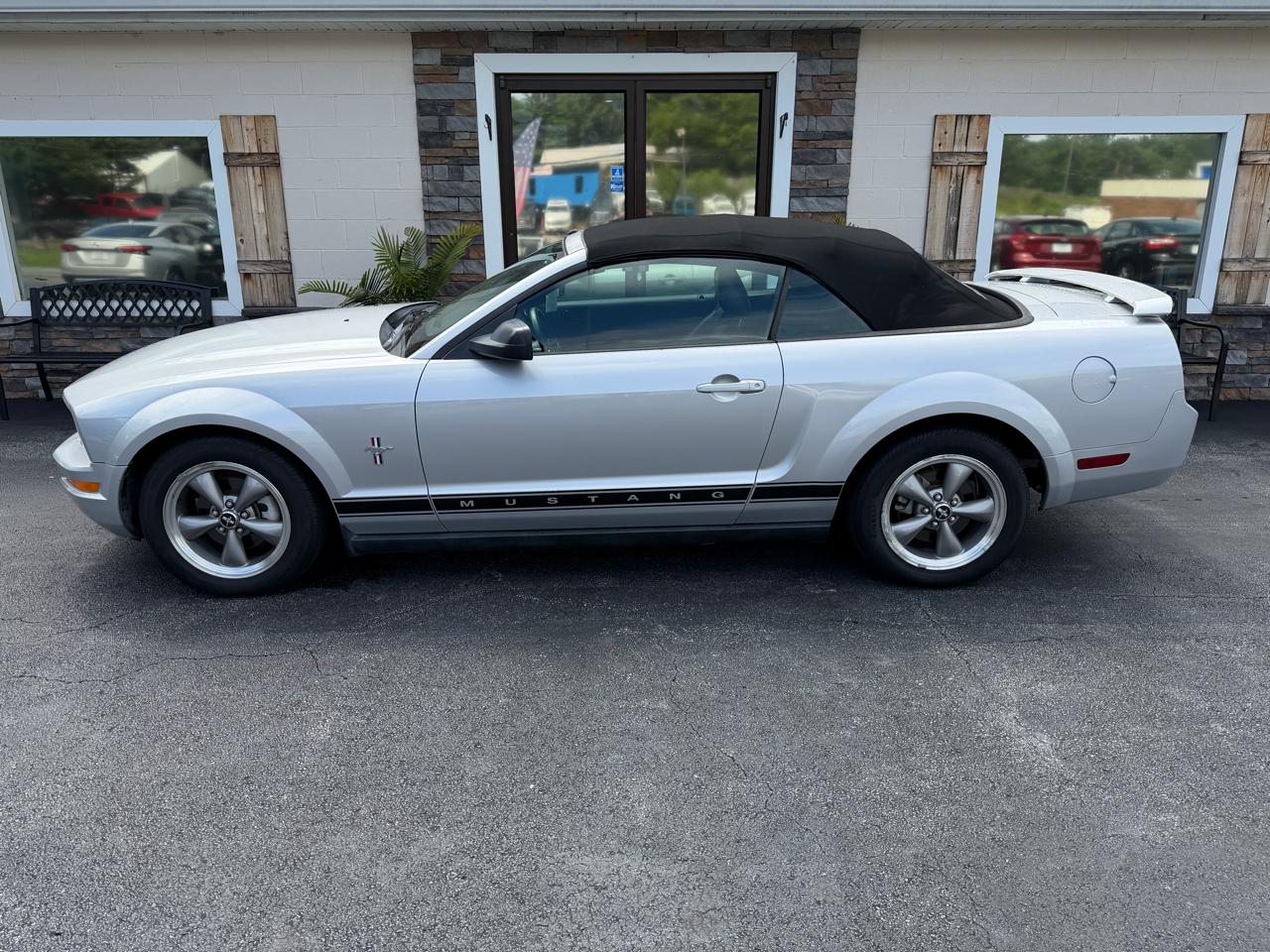 Ford Mustang V6 Premium Convertible 2006
