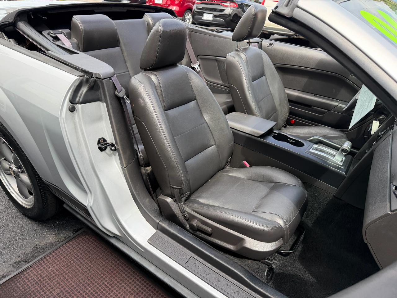 Ford Mustang V6 Premium Convertible 2006