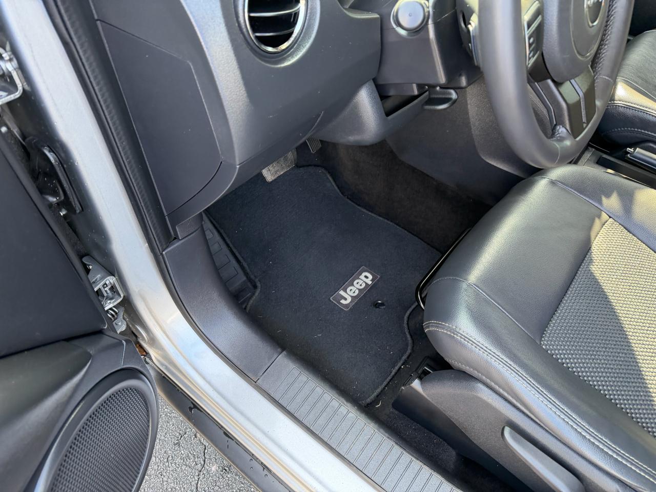 Jeep Compass Latitude FWD 2014