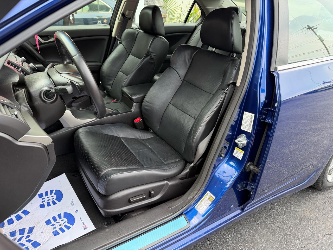 Acura TSX 5-speed AT 2010