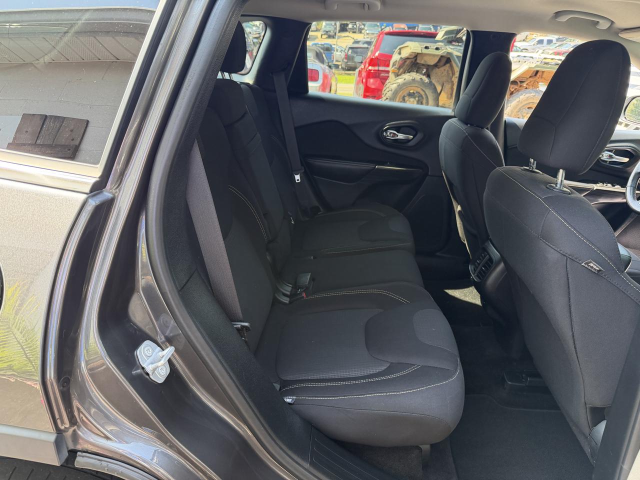 Jeep Cherokee Latitude FWD 2017