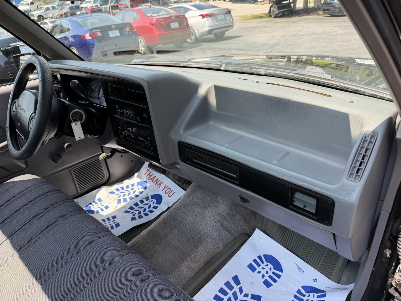 Dodge Dakota WS Reg. Cab 6.5-ft. Bed 2WD 1996