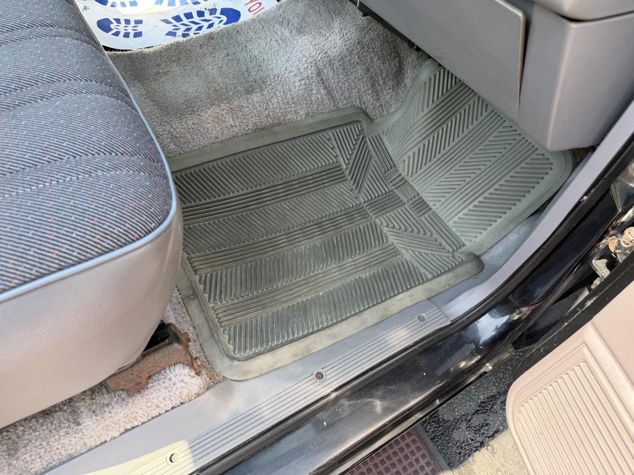 Dodge Dakota WS Reg. Cab 6.5-ft. Bed 2WD 1996