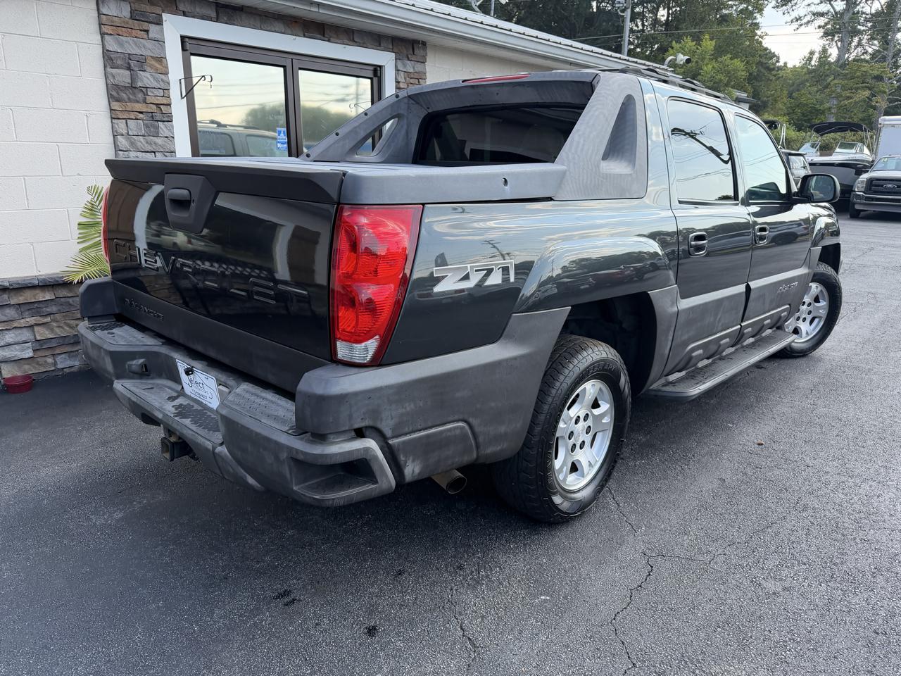 Chevrolet Avalanche 1500 4WD 2003