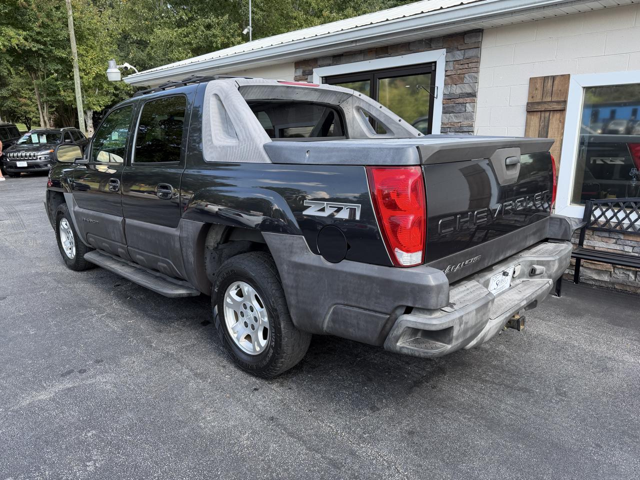 Chevrolet Avalanche 1500 4WD 2003