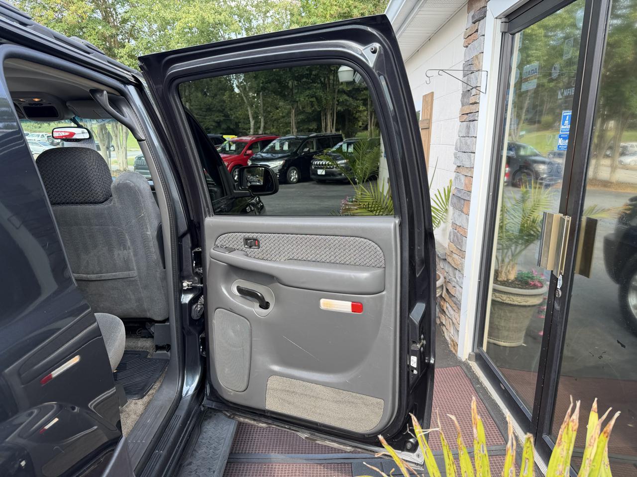 Chevrolet Avalanche 1500 4WD 2003