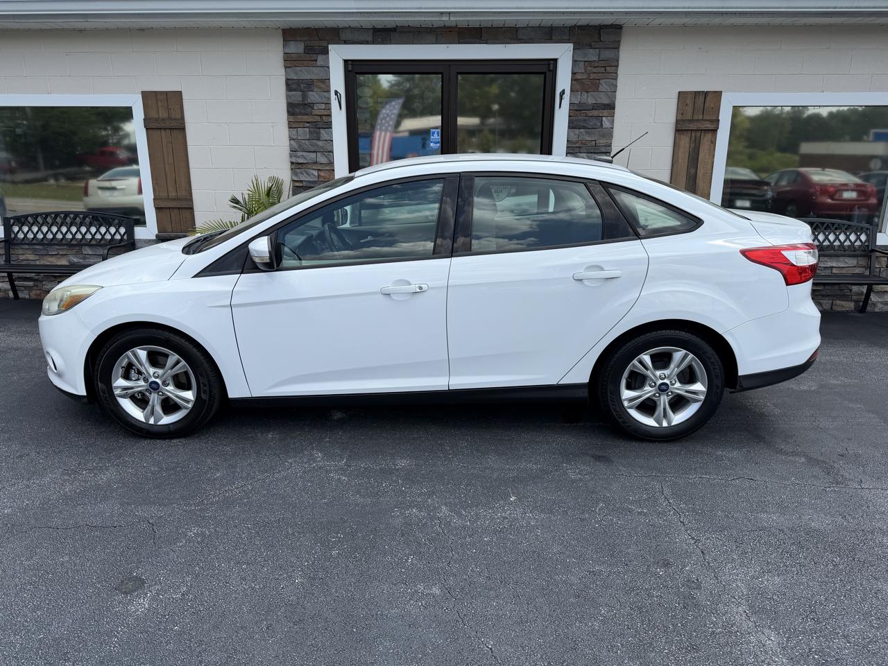 Ford Focus SE Sedan 2013