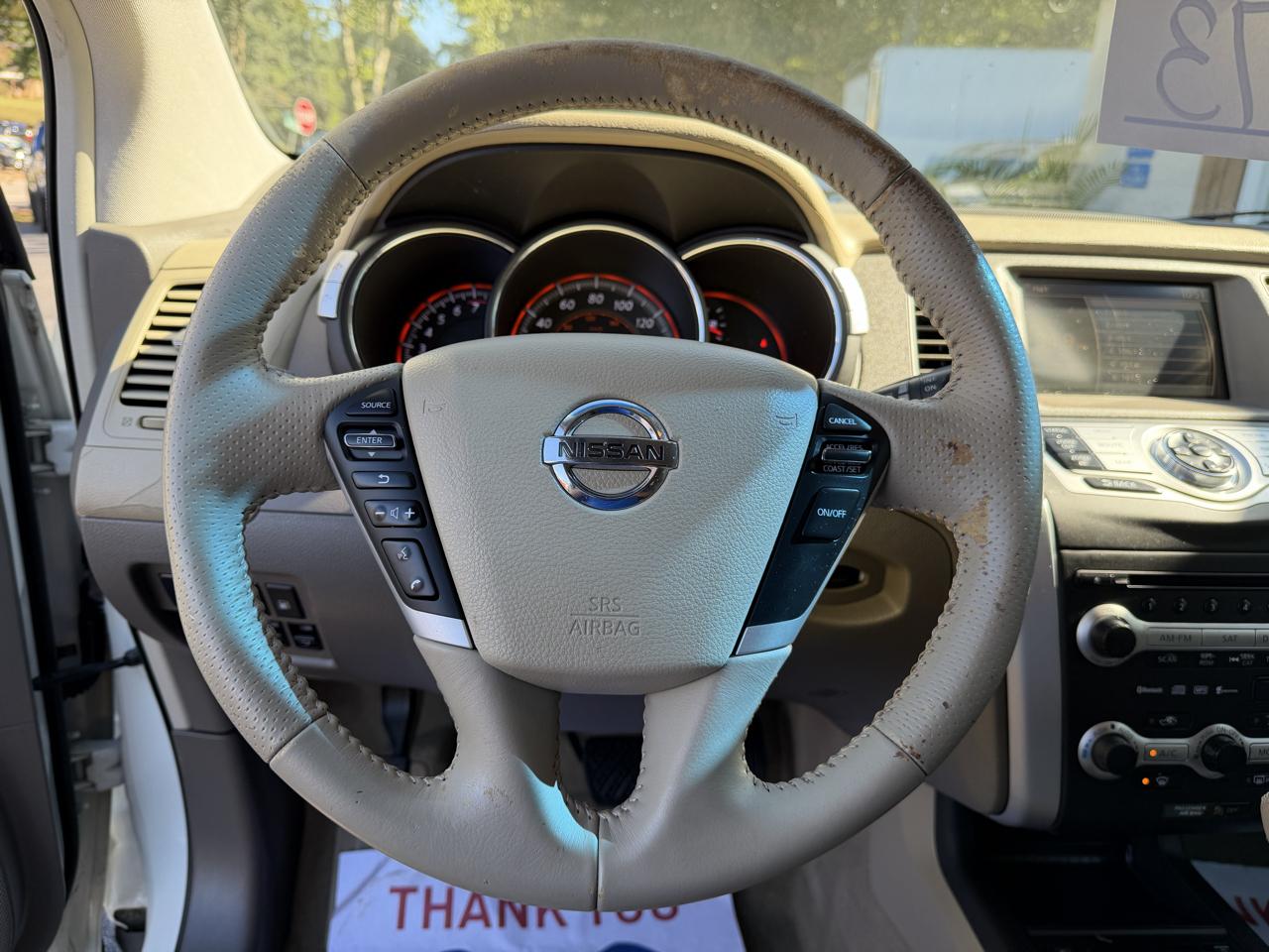 Nissan Murano LE 2010
