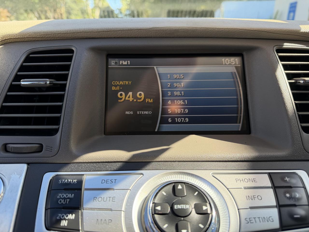 Nissan Murano LE 2010